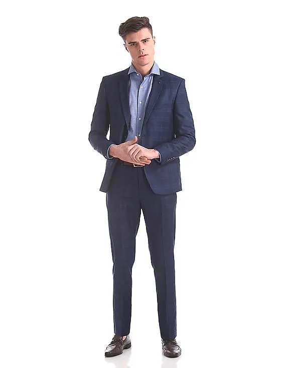 Arrow Body Tailored Regular Fit Single Breasted Three Piece Suit