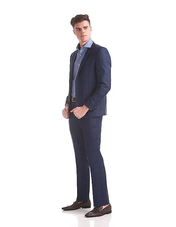 Arrow Body Tailored Regular Fit Single Breasted Three Piece Suit