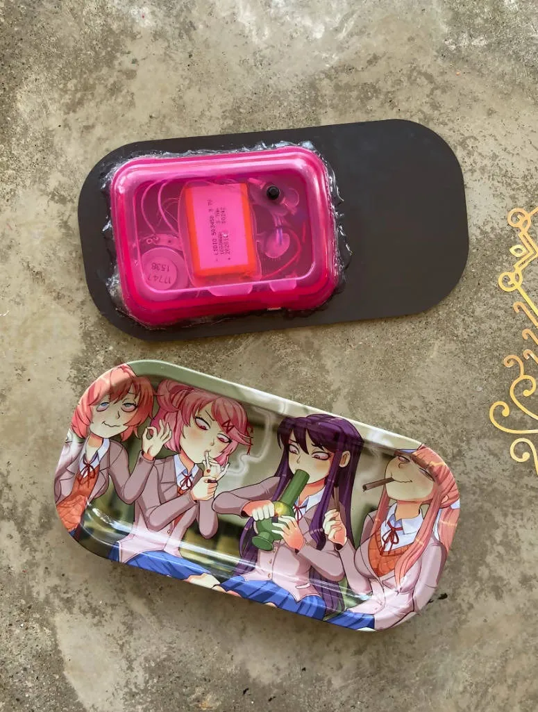 Boomcase-Rolling Tray-Girls-Bluetooth Speaker