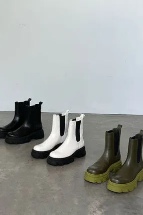 CHUNKY SOLE CHELSEA BOOT