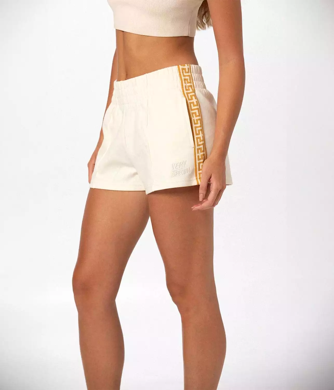 GEO TRACK SHORTS- CREAM