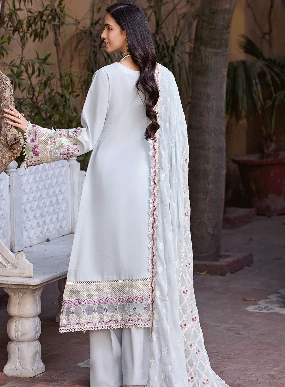 Motifz Embroidered Lawn Unstitched 3 Piece Suit - MTF23EL 4056 ZOOHA