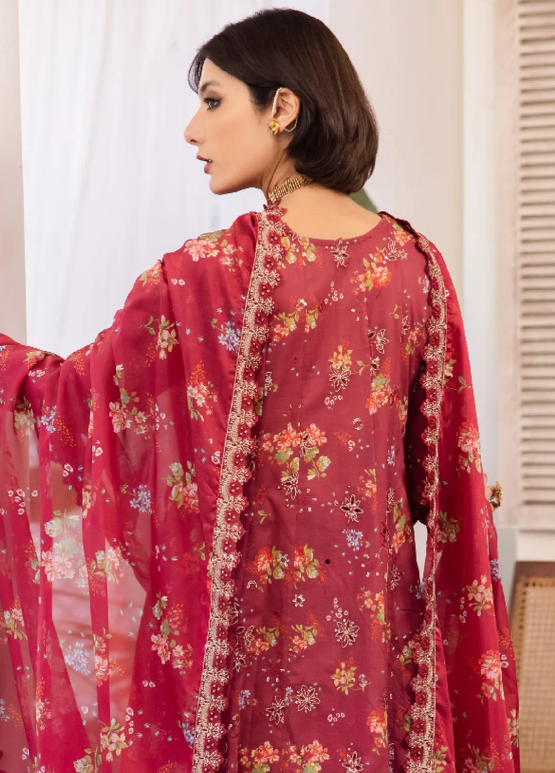 Nani Ka Ghar By Iznik Luxury Lawn Eid 3 Piece Unstitched Suit IZ24NGLLE D-09 YAADEIN