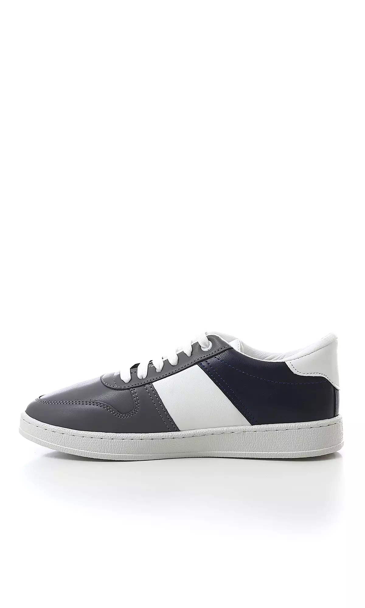 O179078 Tri-Tone Round Toecap Casual Shoes - Dark Grey, White & Navy Blue