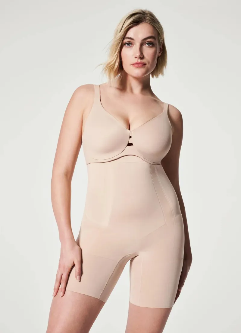 OnCore Sculpting High-Waisted Mid-Thigh Short