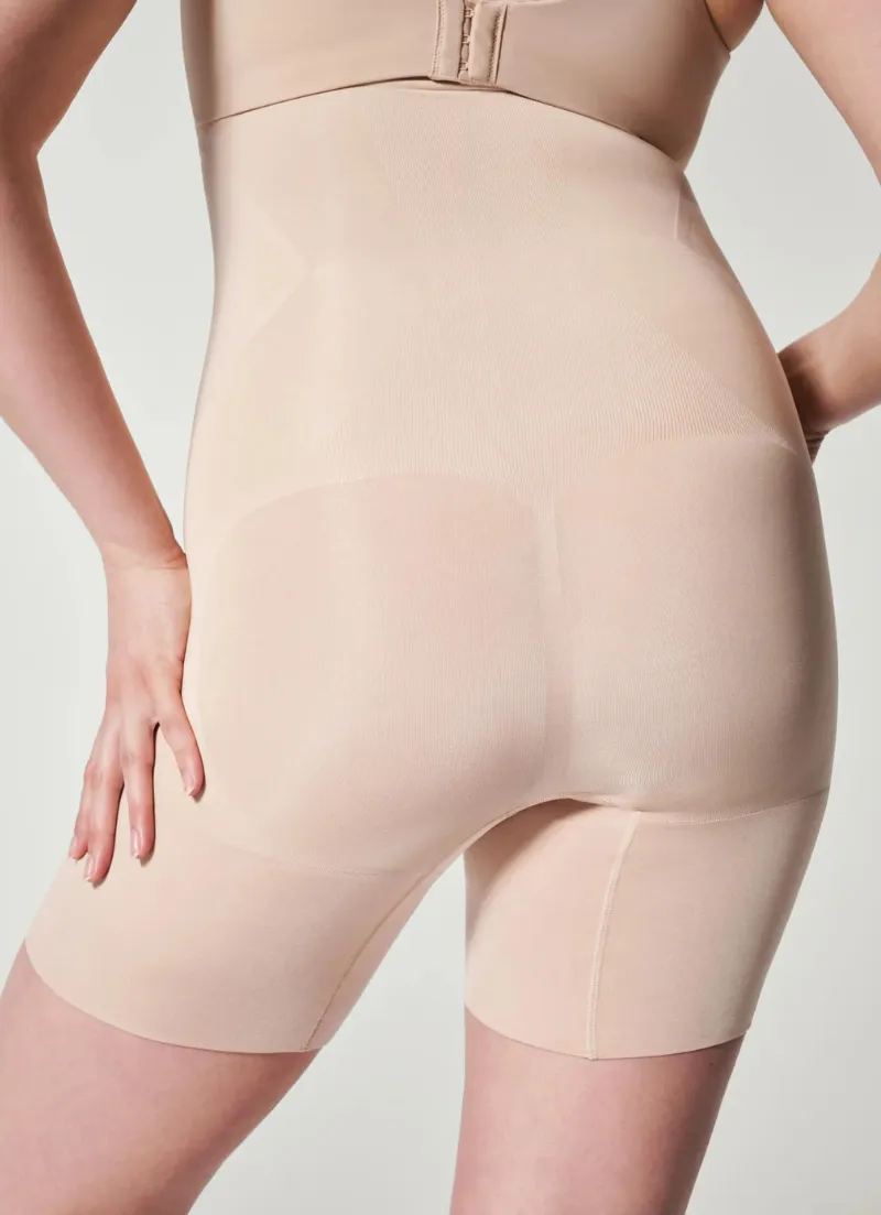 OnCore Sculpting High-Waisted Mid-Thigh Short