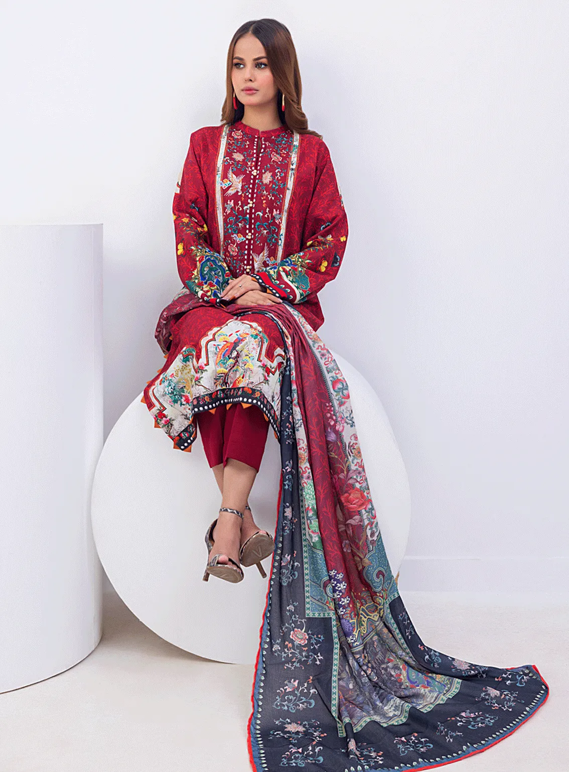 Regalia By Gul Ahmed Printed Khaddar Unstitched 3 Piece Suit - GA23RW WRF32014